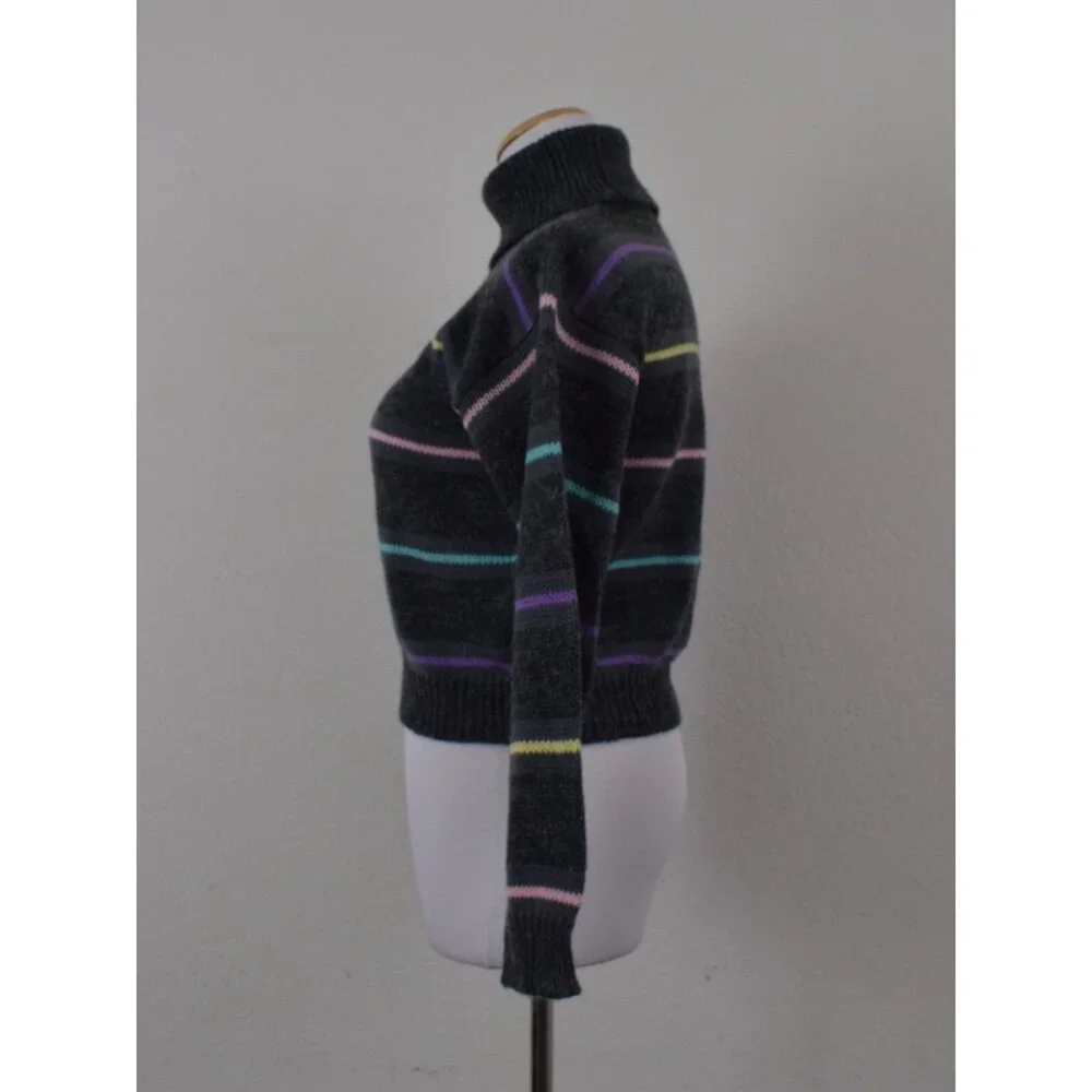 Vintage 90s Gray Striped Acrylic/Nylon Turtleneck Sweater size‎ S
